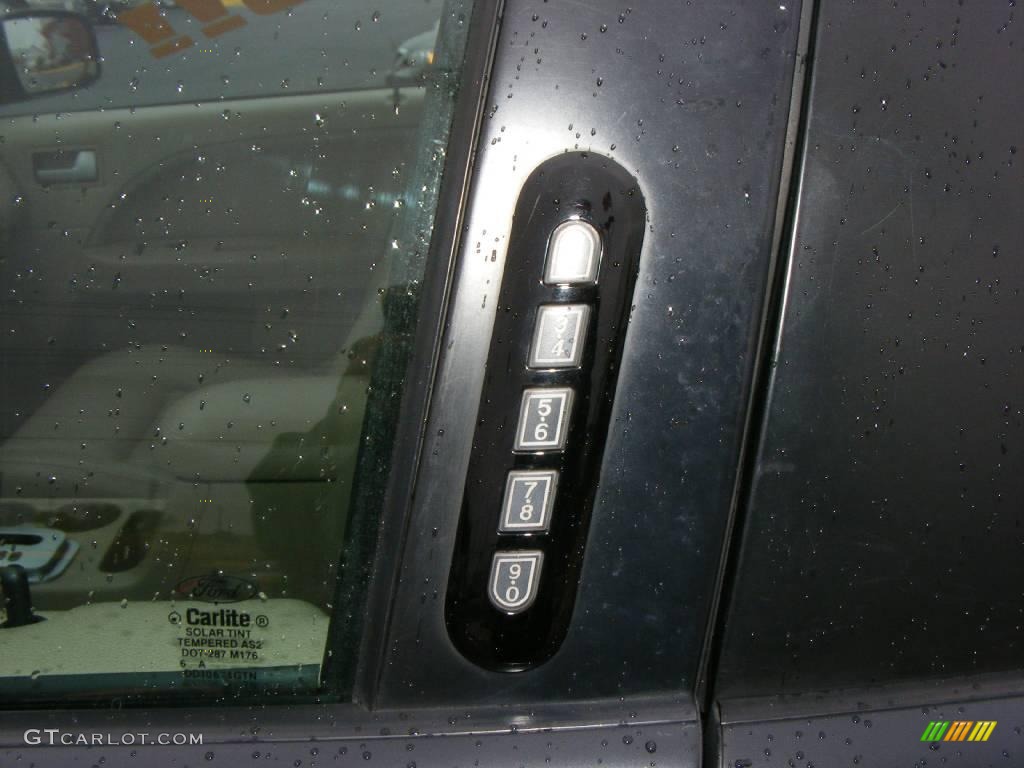 2006 Freestyle Limited - Dark Shadow Grey Metallic / Pebble Beige photo #20