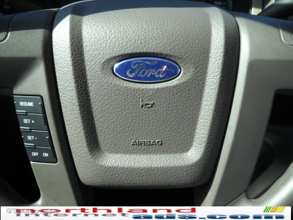 2010 F150 XL Regular Cab - Oxford White / Medium Stone photo #19