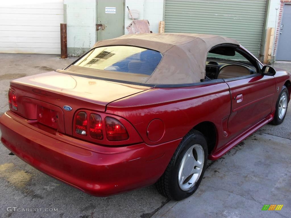 1996 Mustang V6 Convertible - Laser Red Metallic / Saddle photo #9