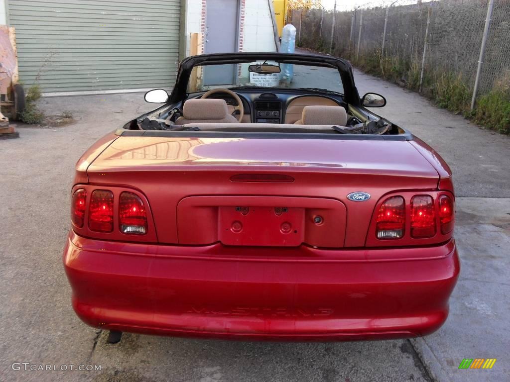 1996 Mustang V6 Convertible - Laser Red Metallic / Saddle photo #11