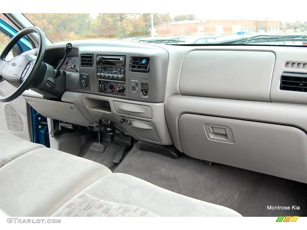 2000 F350 Super Duty XLT Extended Cab 4x4 Dually - Island Blue Metallic / Medium Graphite photo #14