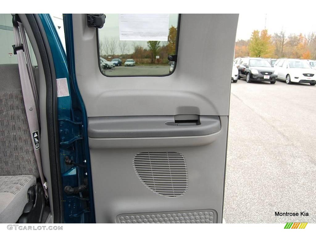 2000 F350 Super Duty XLT Extended Cab 4x4 Dually - Island Blue Metallic / Medium Graphite photo #32