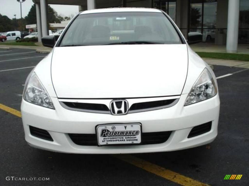 2007 Accord Value Package Sedan - Taffeta White / Ivory photo #9
