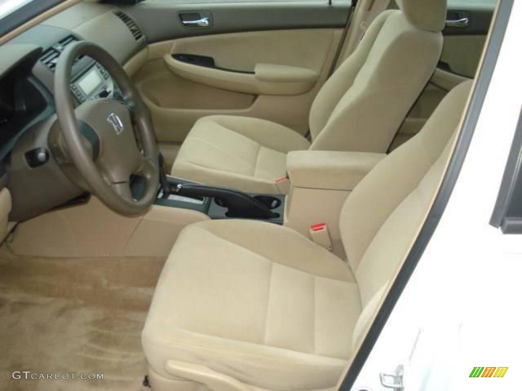 2007 Accord Value Package Sedan - Taffeta White / Ivory photo #10