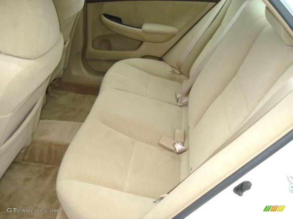 2007 Accord Value Package Sedan - Taffeta White / Ivory photo #11