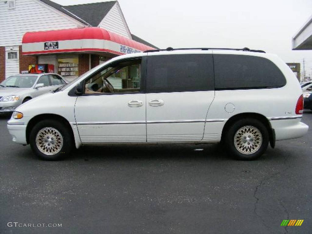 1997 Town & Country LXi - Stone White / Camel photo #2