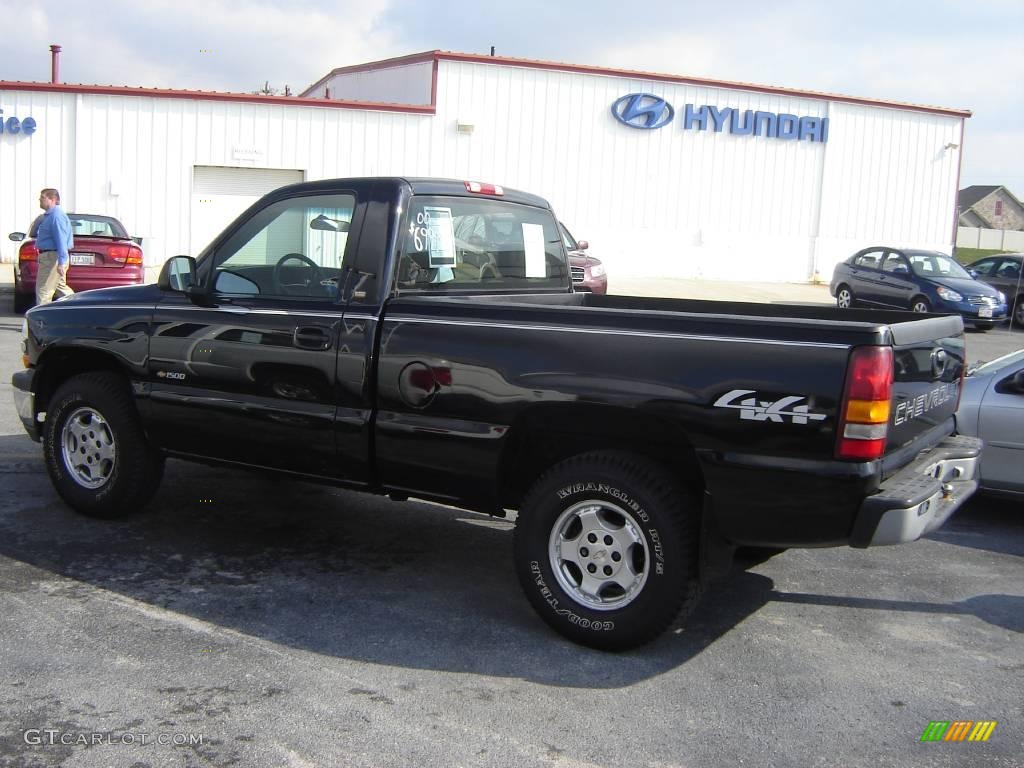 2000 Silverado 1500 Regular Cab 4x4 - Onyx Black / Graphite photo #3