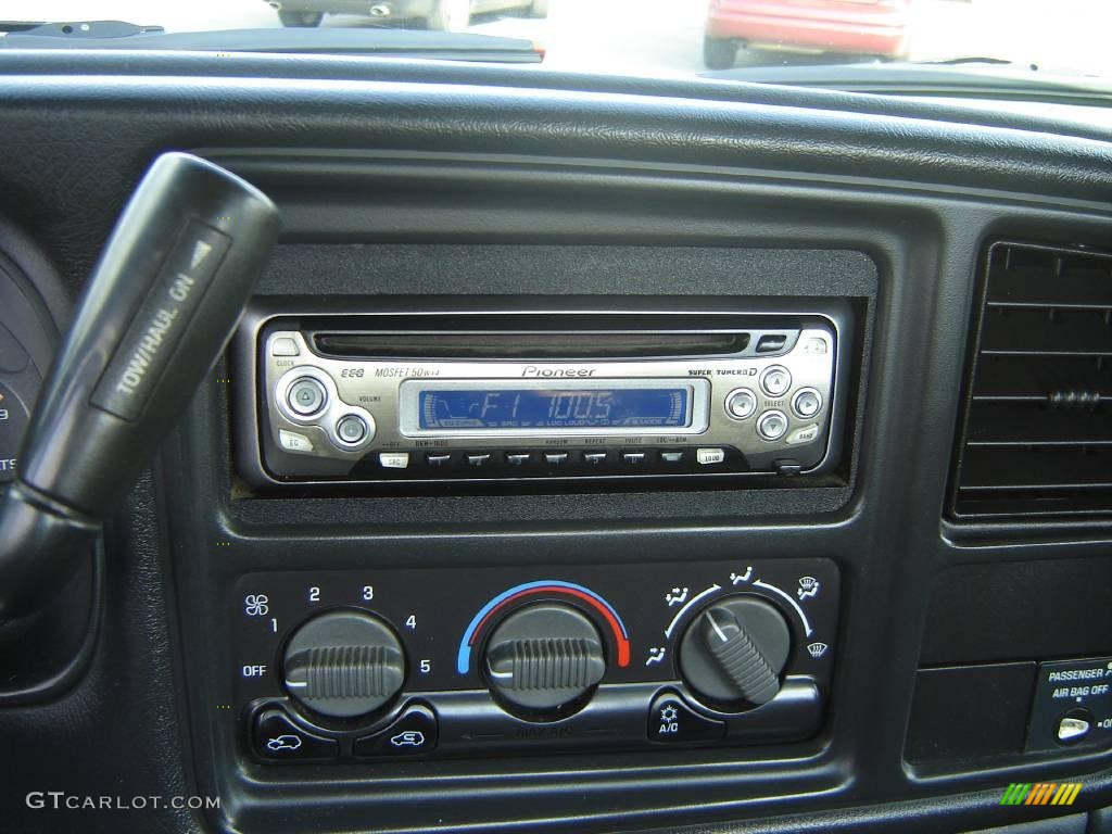 2000 Silverado 1500 Regular Cab 4x4 - Onyx Black / Graphite photo #8