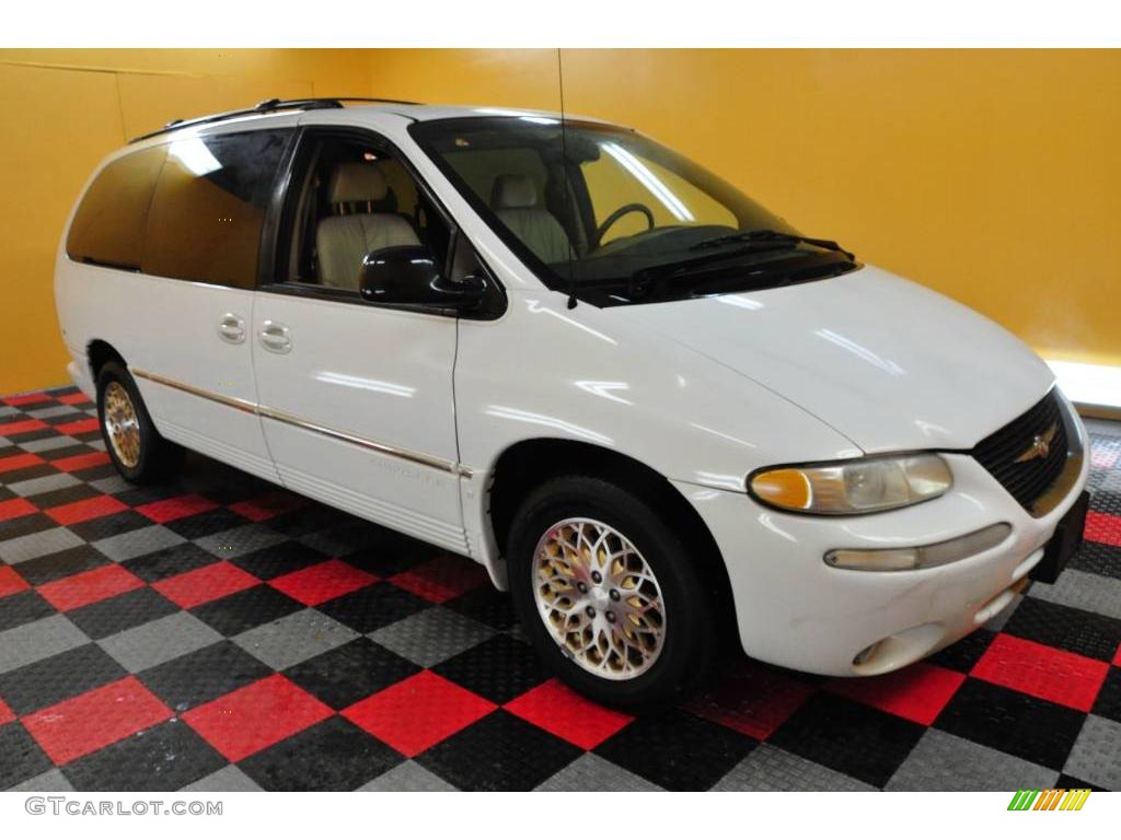 1998 Town & Country LXi - Bright White / Camel photo #1