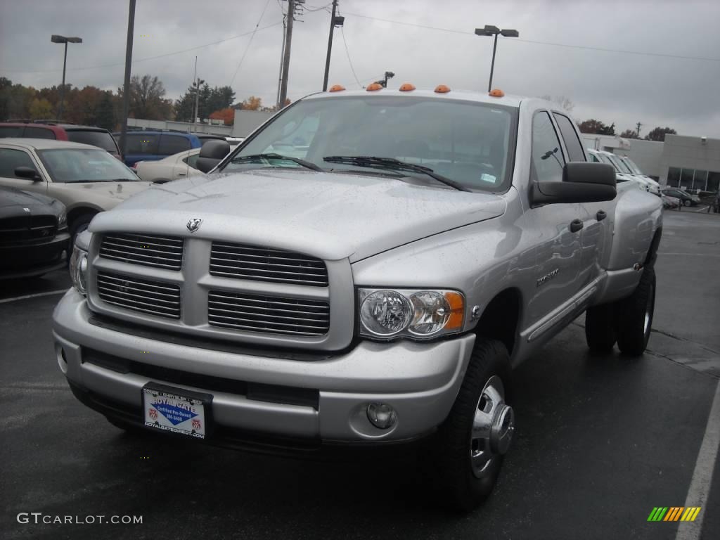 2004 Ram 3500 SLT Quad Cab 4x4 Dually - Bright Silver Metallic / Dark Slate Gray photo #5