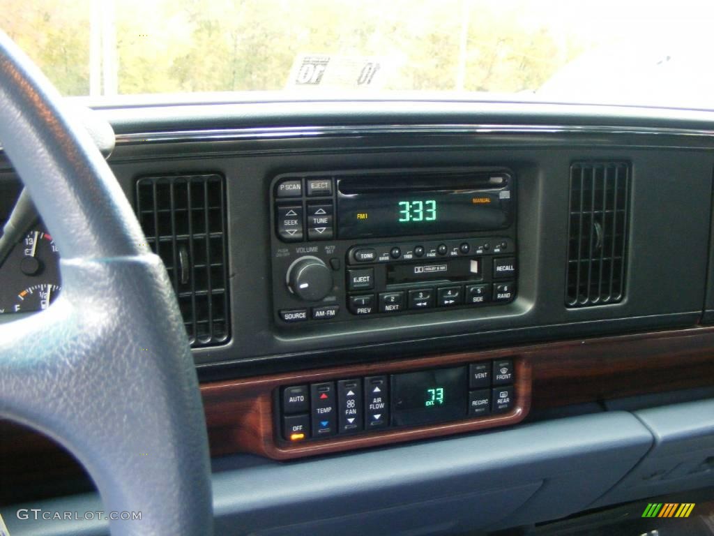 1998 LeSabre Limited - Bright White / Medium Blue photo #11