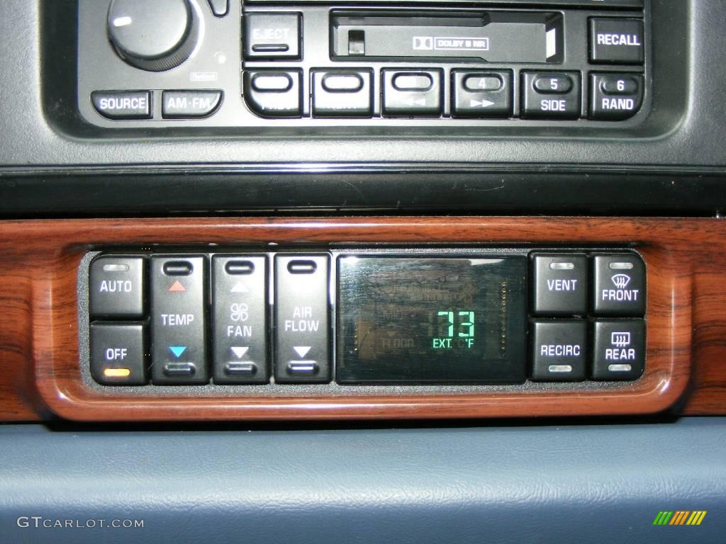 1998 LeSabre Limited - Bright White / Medium Blue photo #13