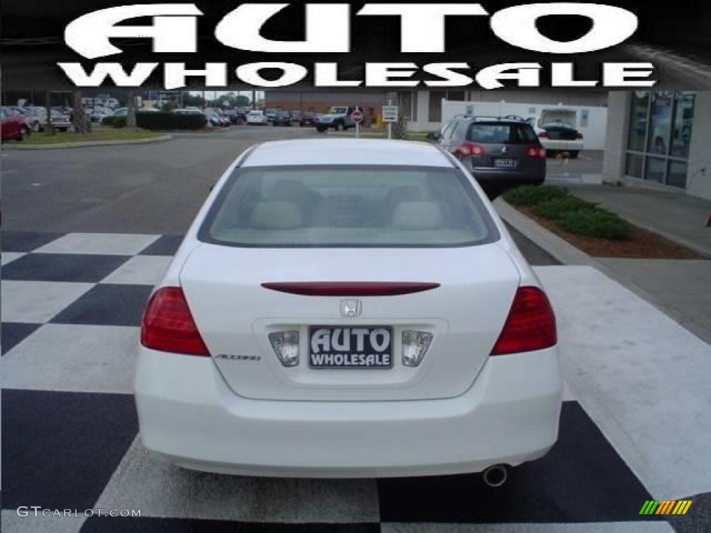 2007 Accord Value Package Sedan - Taffeta White / Ivory photo #3
