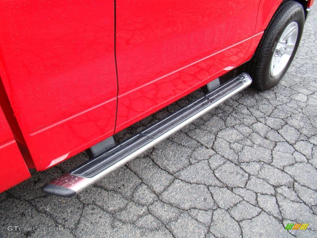 2007 F150 XLT Regular Cab - Bright Red / Medium Flint photo #14