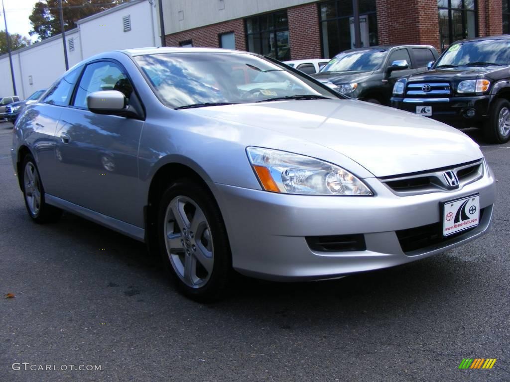 2006 Accord EX-L V6 Coupe - Alabaster Silver Metallic / Gray photo #2