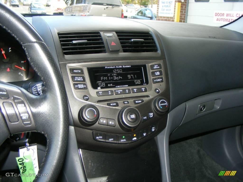 2006 Accord EX-L V6 Coupe - Alabaster Silver Metallic / Gray photo #14