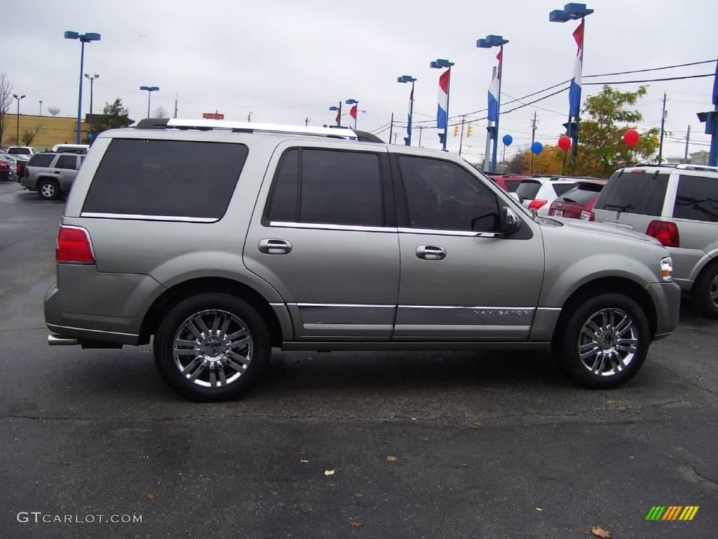 2008 Navigator Limited Edition 4x4 - Vapor Silver Metallic / Stone photo #2