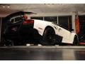 Bianco Isis (White) - Murcielago LP670-4 SV Photo No. 25