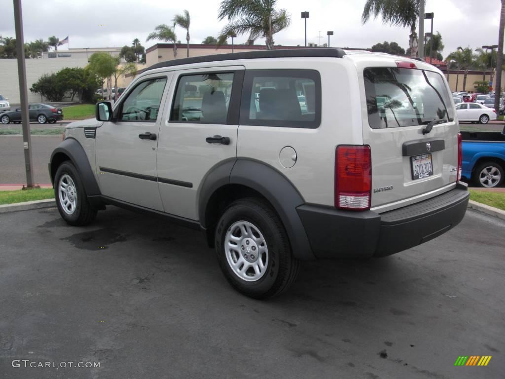 2008 Nitro SXT 4x4 - Bright Silver Metallic / Dark Slate Gray photo #3