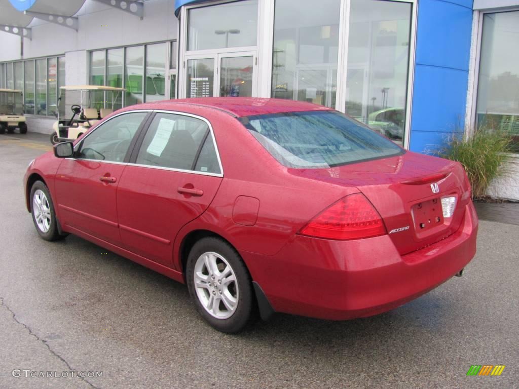 2007 Accord SE Sedan - Moroccan Red Pearl / Gray photo #4