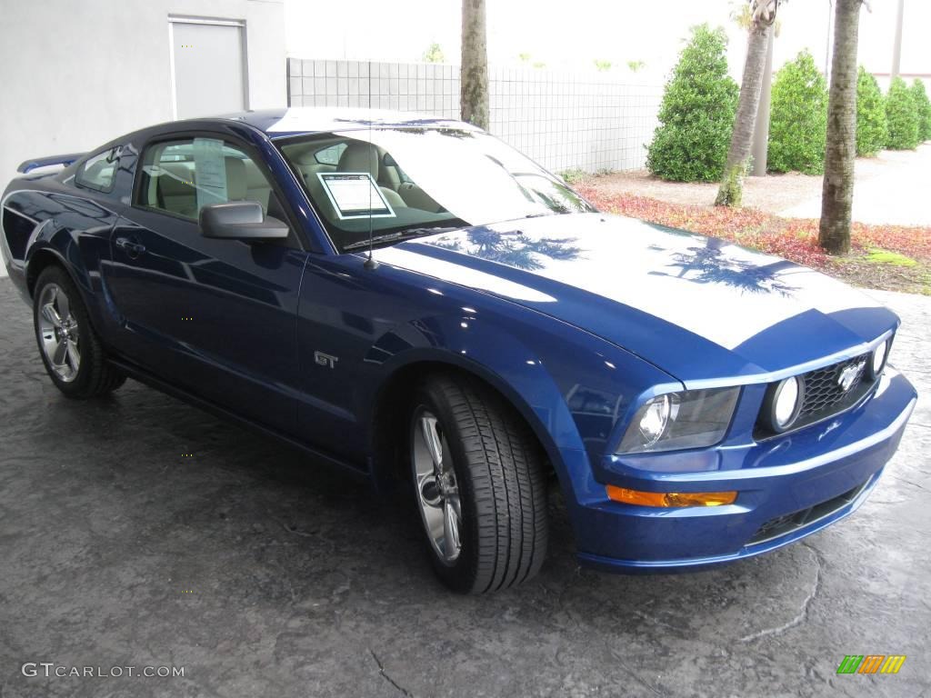 2006 Mustang GT Premium Coupe - Vista Blue Metallic / Light Parchment photo #5