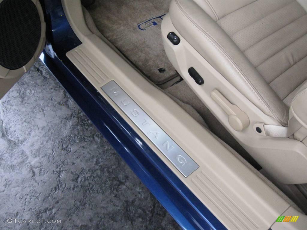 2006 Mustang GT Premium Coupe - Vista Blue Metallic / Light Parchment photo #17