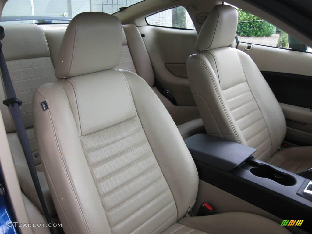 2006 Mustang GT Premium Coupe - Vista Blue Metallic / Light Parchment photo #18