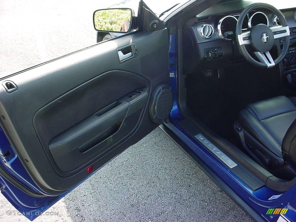 2007 Mustang V6 Premium Convertible - Vista Blue Metallic / Dark Charcoal photo #10