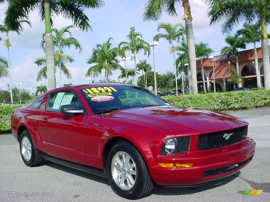 2008 Mustang V6 Deluxe Coupe - Dark Candy Apple Red / Dark Charcoal photo #1