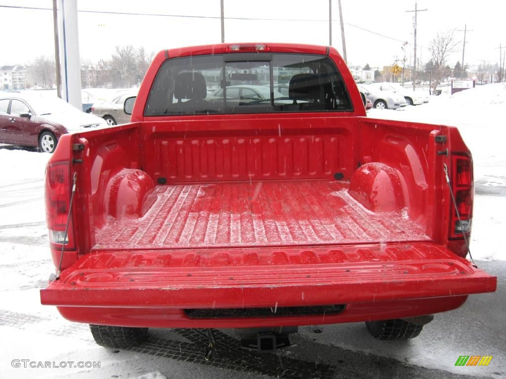 2004 Ram 1500 SLT Regular Cab 4x4 - Flame Red / Dark Slate Gray photo #9