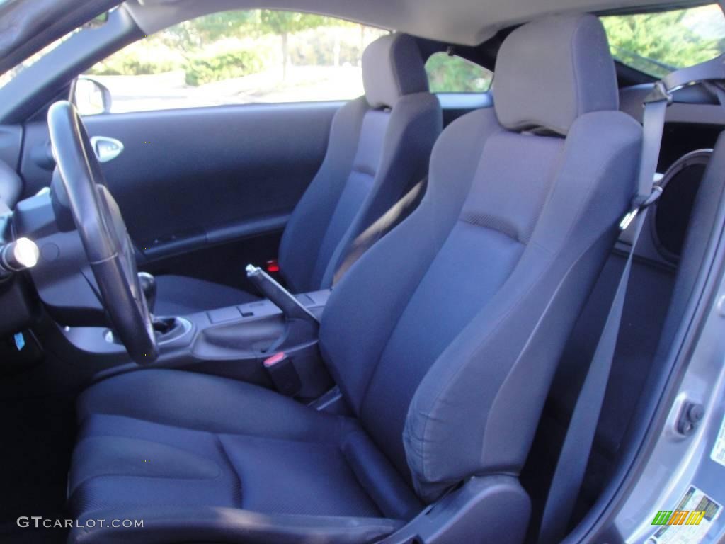 2004 350Z Enthusiast Coupe - Chrome Silver Metallic / Carbon Black photo #10