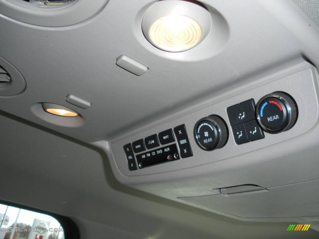 2008 Armada SE 4x4 - Galaxy Black / Charcoal photo #24