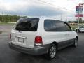 2002 Clear White Kia Sedona EX  photo #3