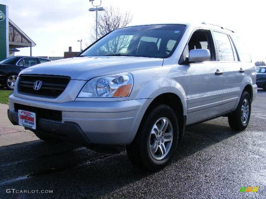 Starlight Silver Metallic Honda Pilot