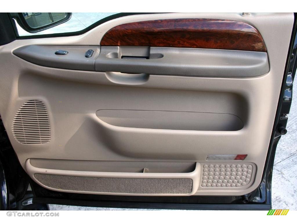 2001 Excursion Limited 4x4 - Black / Medium Parchment photo #28