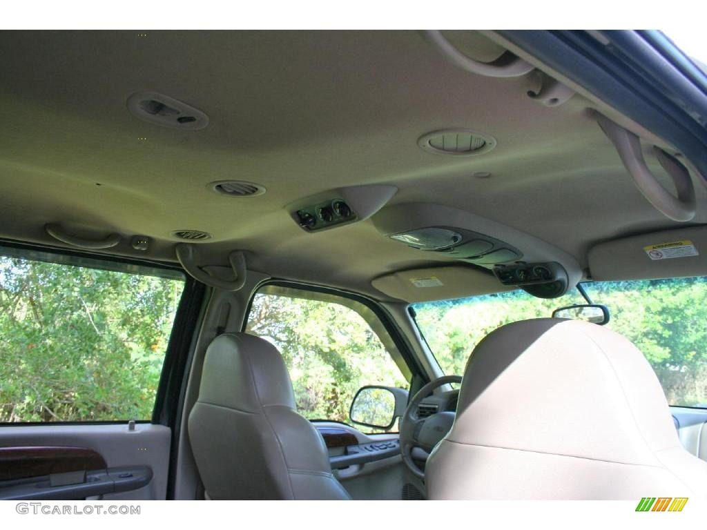 2001 Excursion Limited 4x4 - Black / Medium Parchment photo #57