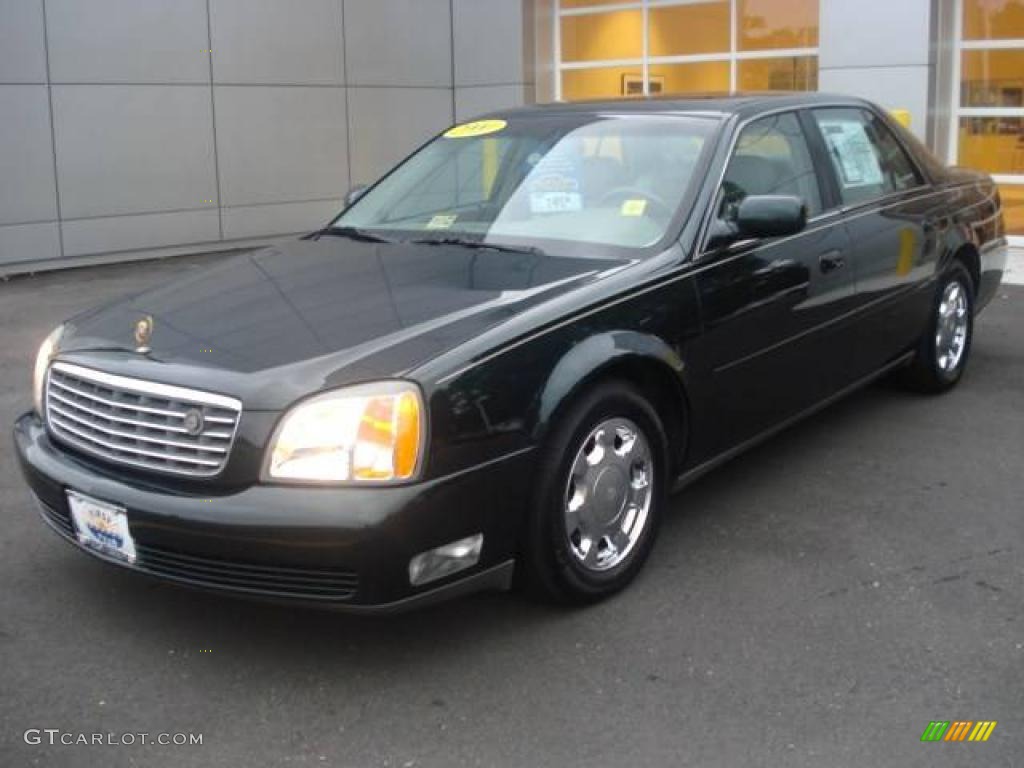 2000 DeVille Sedan - Polo Green / Black photo #1