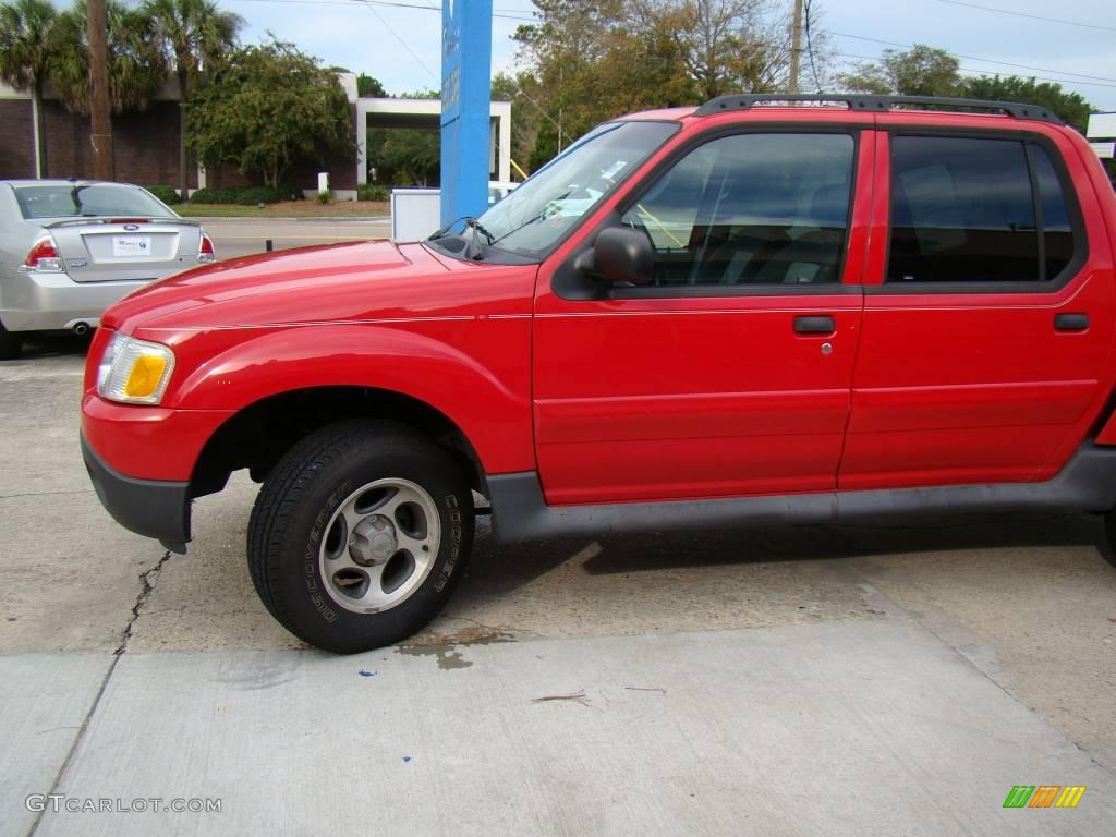 2005 Explorer Sport Trac XLS - Bright Red / Medium Dark Flint photo #24