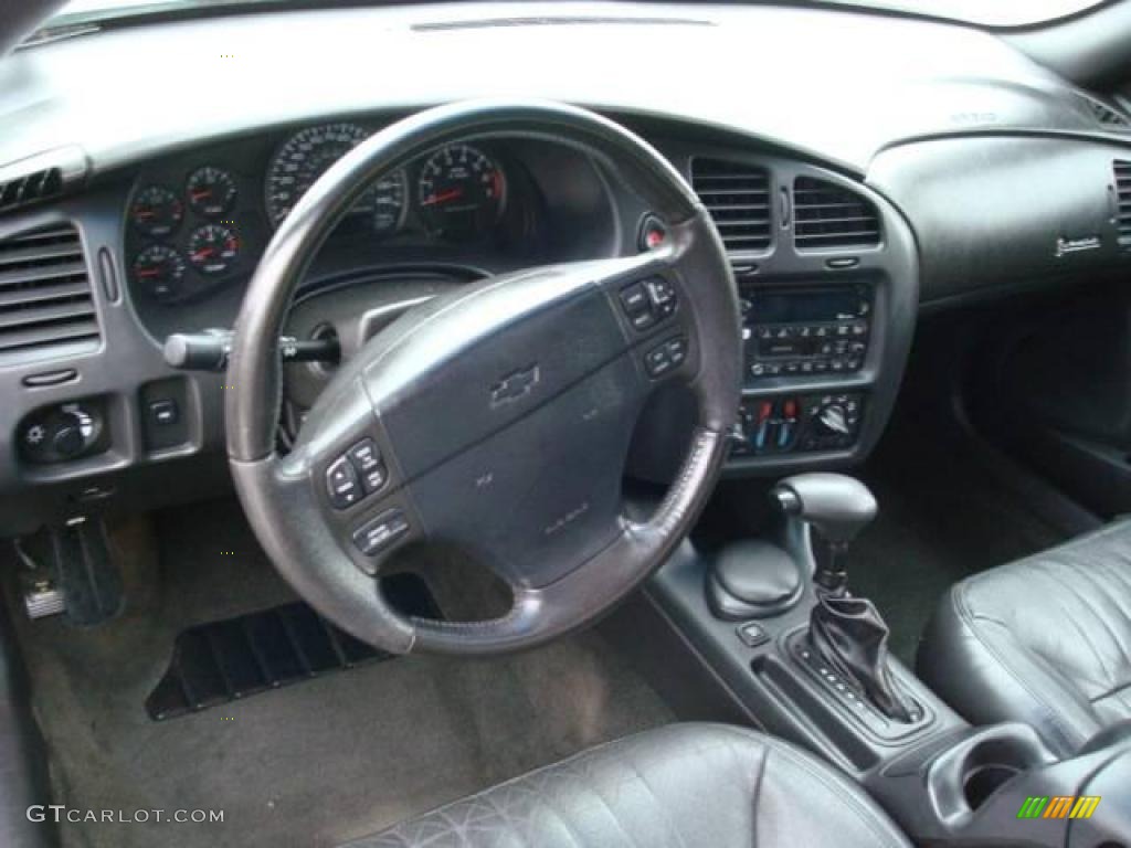 2000 Monte Carlo SS - Black / Ebony photo #10