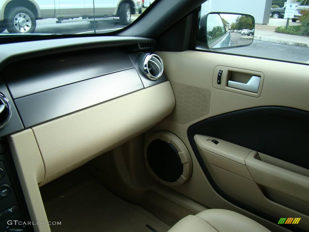 2007 Mustang V6 Premium Convertible - Windveil Blue Metallic / Medium Parchment photo #12
