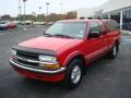 2000 Victory Red Chevrolet S10 LS Extended Cab 4x4  photo #7