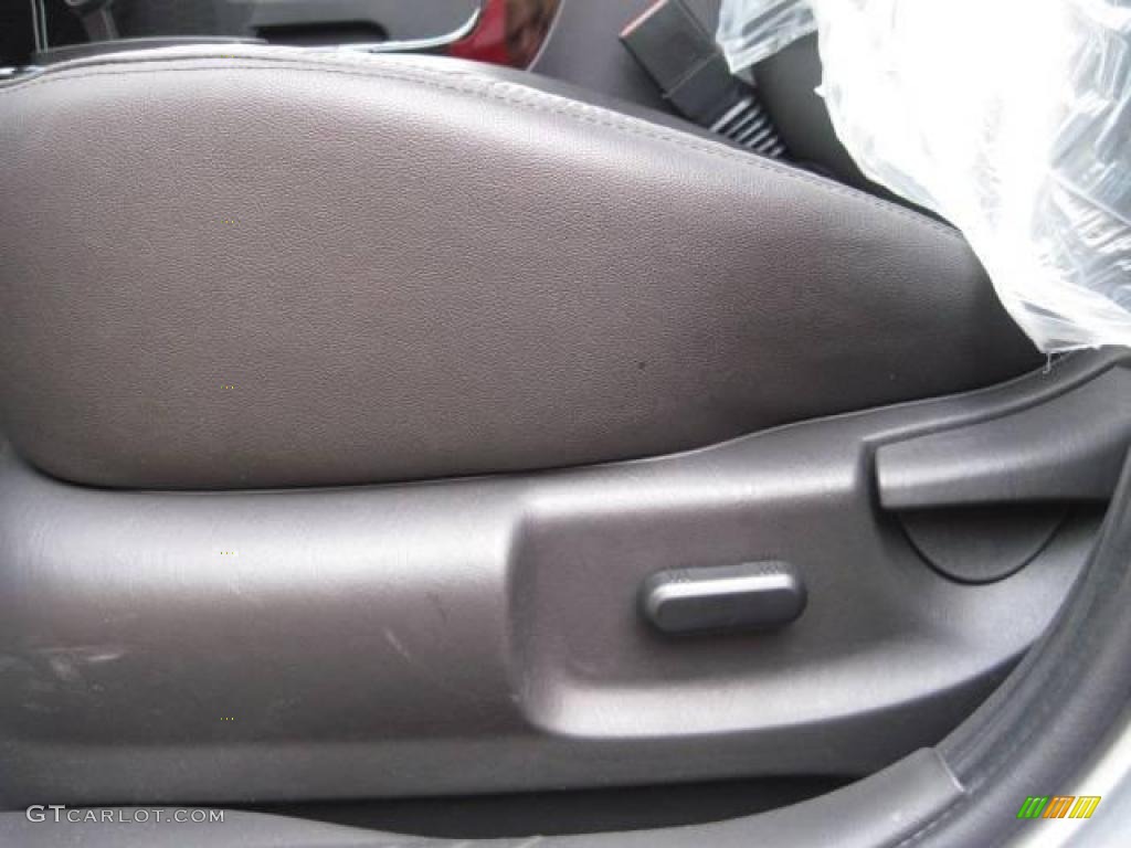 2010 Escape XLT V6 Sport Package 4WD - Ingot Silver Metallic / Charcoal Black photo #7