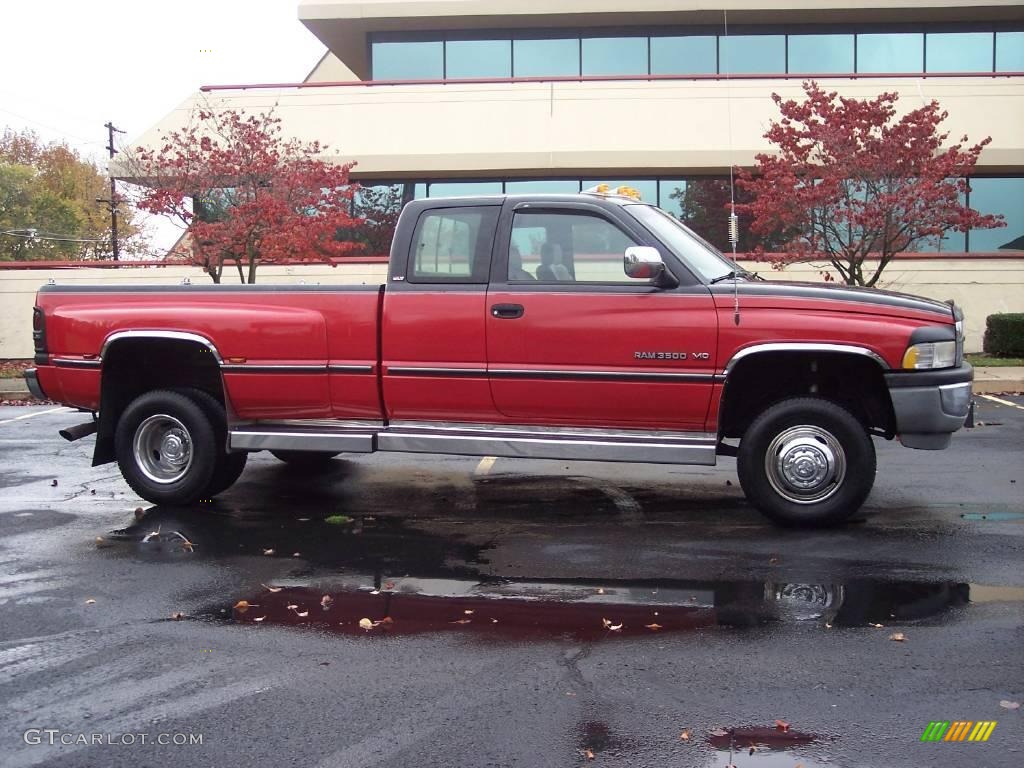 1996 Ram 3500 Laramie Extended Cab Dually 4x4 - Colorado Red / Gray photo #13