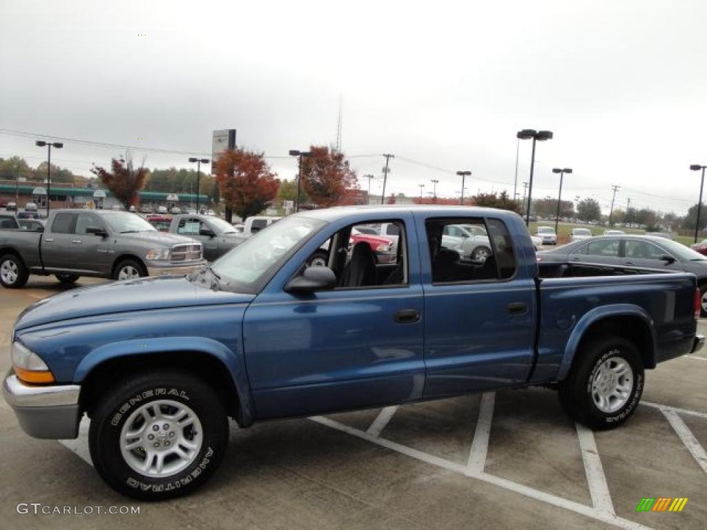 2003 Dakota SLT Quad Cab - Atlantic Blue Pearlcoat / Dark Slate Gray photo #7