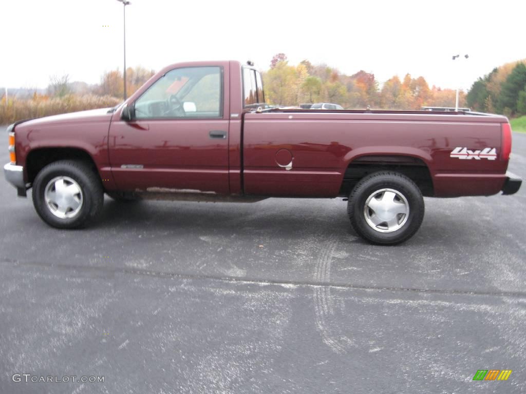 1997 C/K K1500 Regular Cab 4x4 - Dark Toreador Red Metallic / Medium Dark Pewter photo #5