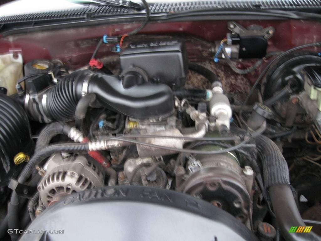 1997 C/K K1500 Regular Cab 4x4 - Dark Toreador Red Metallic / Medium Dark Pewter photo #10