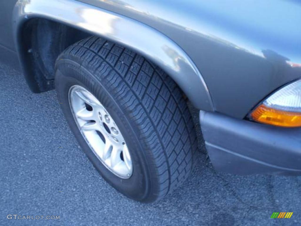 2003 Dakota SXT Club Cab - Graphite Metallic / Dark Slate Gray photo #10