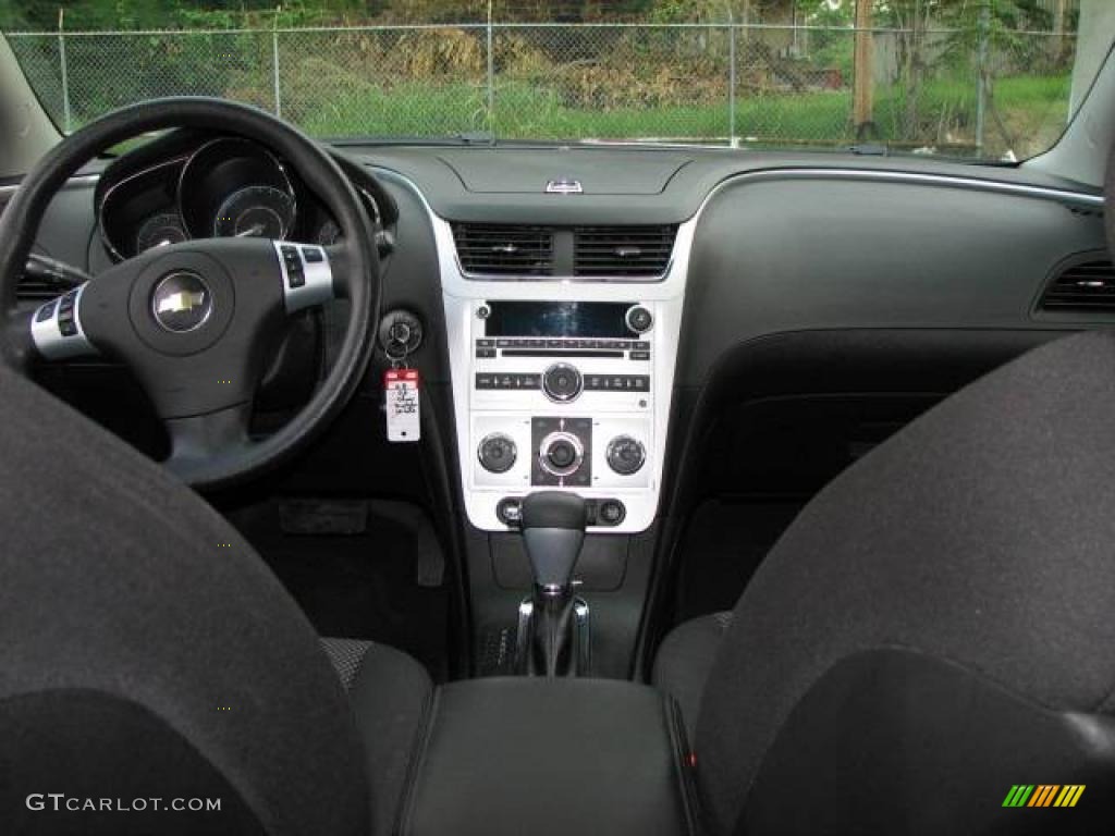 2008 Malibu LT Sedan - White / Ebony photo #11