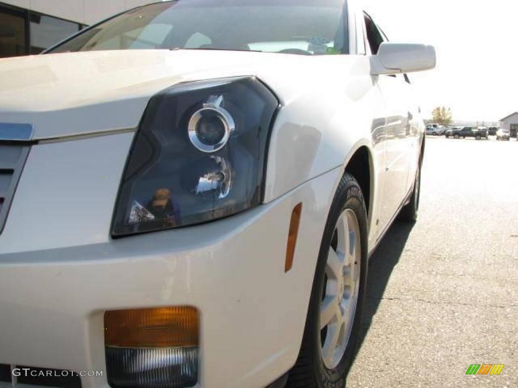 2007 CTS Sedan - White Diamond / Cashmere photo #4