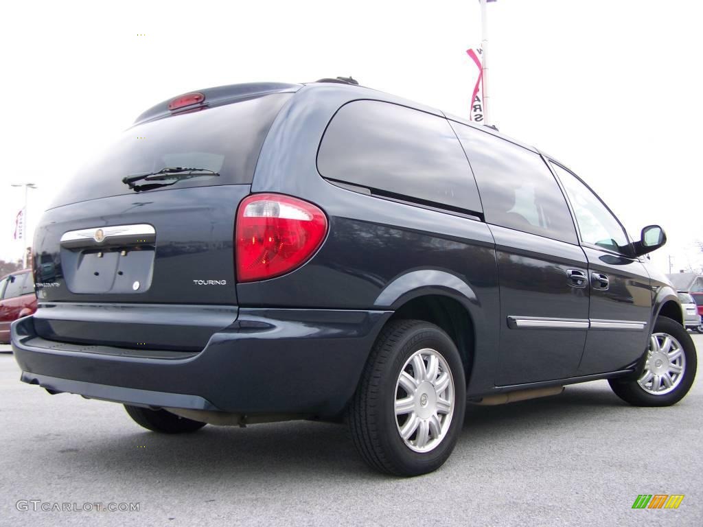 2007 Town & Country Touring - Modern Blue Pearl / Medium Slate Gray photo #2